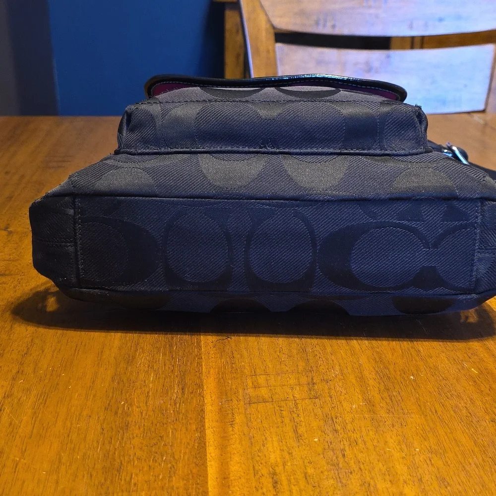 Coach Kyra Signature Jacquard Canvas With Daisy Hang Tag - Picture 7 of 16